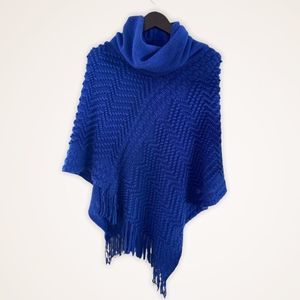 GUILTY COUTURE One Size Turtleneck Fringe Knit Poncho